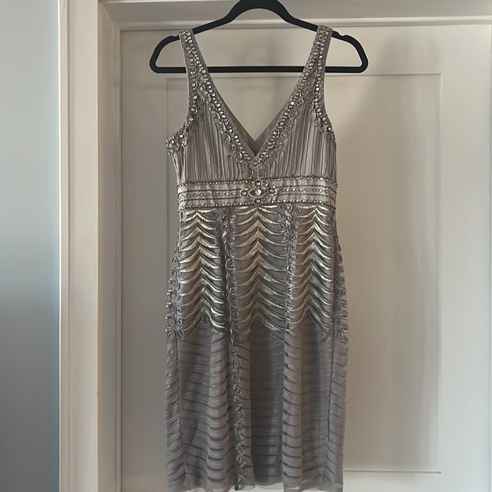 SUE WONG NOCTURNE silver beaded formal cocktail dress size 6 - Picture 3 of 9